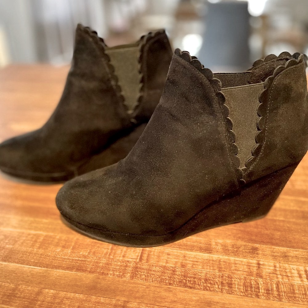Chinese Laundry Vango Black Wedge Bootie -  Women's Size 10M